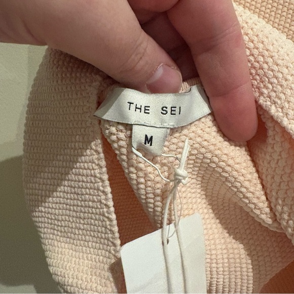 THE SEI NWT Asymmetric Chain Knit Top In Pearl Size Medium - Picture 6 of 8